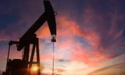 Brent petrolün varil fiyatı 90 doları test ediyor