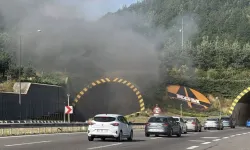 Bolu Dağı Tüneli'nde araç yangını nedeniyle Ankara istikametinde ulaşım sağlanamıyor