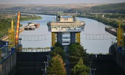 Tuna Nehri'nde düşük su seviyesi Romanya'daki Çernavoda Nükleer Santrali'ni alarma geçirdi