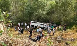 Sivas'ta yolcu minibüsünün devrildiği kazada 4 kişi öldü, 10 kişi yaralandı