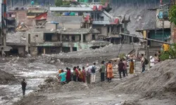 Nepal'deki selde hayatını kaybedenlerin sayısı 903'e yükseldi