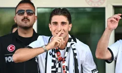 Beşiktaş'ın 206. yabancı futbolcusu, İtalyan oyuncu Fabio Miretti oldu