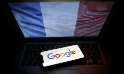 Fransız gazeteleri, Google yapay zeka arama özetleriyle ilgili rekabet kurumuna şikayette bulundu