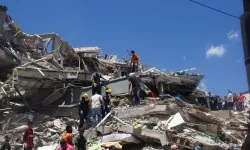Kolombiya'da 7,4 büyüklüğündeki depremde ölenlerin sayısı 265'e çıktı