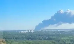 Ukrayna: Rusya'da Saratov Petrol Rafinerisi ile Engels Askeri Havaalanı'na saldırılar düzenledik