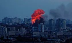 Rusya Ukrayna'yı vurdu! İşte saldırı görüntüleri...