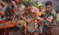 Nepal'de İç Isıtan Anlar... Görüntüler Haberimizde!