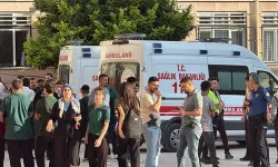 Turgutlu’da lise önünde silahlı saldırı: Yaralılar var