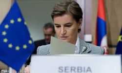 Aleksandar Vučić istifa etti: Görevi Ana Brnabić devraldı