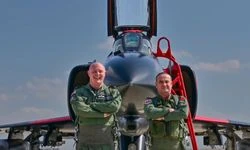 Dikkat çeken uçuş: Dalkıran ve İngiliz mevkidaşı F-4’te buluştu