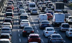 İstanbul’da haftanın ilk mesaisi başladı: Trafikte yoğunluk arttı