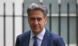 Miliband'dan İsrail hükümetine uyarı: Dost desteği azalıyor