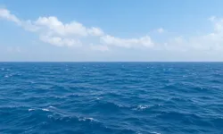 241 kişilik gemiye ulaşılamıyor... Yetkililer devreye girdi!