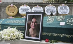 Usta oyuncu Gülsen Tuncer son yolculuğuna uğurlandı