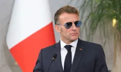 Macron'dan çarpıcı sosyal medya mesajı: Çok bakıyoruz ama artık hiçbir şey... İşte detaylar!