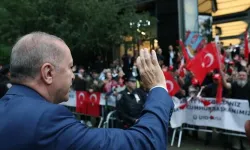 Cumhurbaşkanı Erdoğan, ABD'deki Türkevi'ne girişinde sevgi gösterileriyle karşılandı