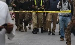 Cami yakınında şiddetli patlama: 15 kişi hayatını kaybetti