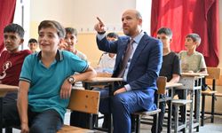 Bilal Erdoğan'dan Diyarbakır'da anlamlı ziyaret: “Geleceğinizi tehlikeye atmayın”