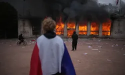Fransa İçişleri Bakanı İstifasını Sundu, Macron Reddetti