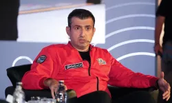 Selçuk Bayraktar'dan TEKNOFEST mesajı: "Parlayan en büyük yıldız TEKNOFEST kuşağı"