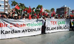 Antalya'da binlerce kişi Gazze için sessiz yürüdü