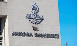 AYM, 15 siyasi partinin yöneticileri hakkında suç duyurdu