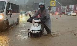 İstanbul'da okullar yarın da tatil