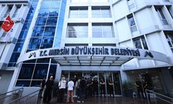 Mersin’de belediyelere yolsuzluk operasyonu: 59 şüpheli adliyeye sevk edildi