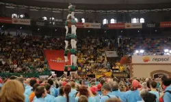 İspanya'da Castells geleneğinde tarihi gün: İnsan kuleleri yükseldi