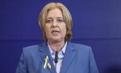 Almanya’da Çalışma Bakanı ve SPD Eş Genel Başkanı Bas, üvey kızının vefatının ardından istifa etti