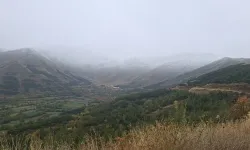 İzmir'in yüksek kesimlerine kar yağdı