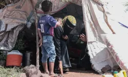 Gazze'de yerinden edilen 1,5 milyon kişi kışa yıpranmış çadırlarda giriyor