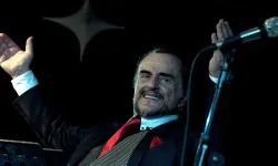 Türk pop ve romantik müziğinin sesi: Alpay