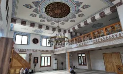 Hatay'da deprem sonrası inşa edilen cami hizmete girdi