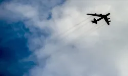Güvenlik endişesi: ABD bombardıman uçaklarını İngiltere’den çekti!