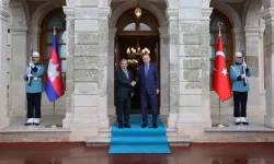 Türkiye Cumhurbaşkanı Kamboçya Başbakanını kabul etti.