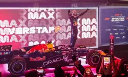 Formula 1'de Singapur GP zaferi Verstappen'in