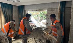 İstanbul’da sel sonrası temizlik çalışmaları sürüyor