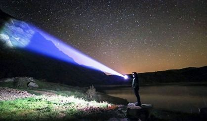 Bitlis'te yıldızların göllerle bütünleşmesi doğaseverleri mest ediyor
