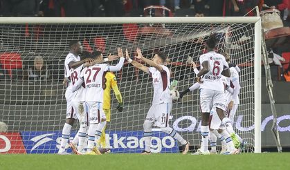 Trabzonspor ikinci devrede açıldı