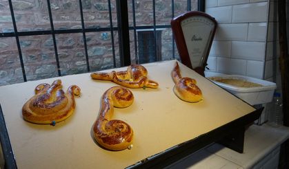 92 yıllık gelenek... İftariyelik tabanca, kılıç, testi, telefon