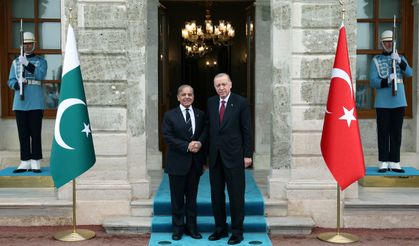 Cumhurbaşkanı Erdoğan, Pakistan Başbakanı Şahbaz Şerif'i kabul etti