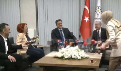 MHP-DEM Parti bayramlaşmasında "Demli çay" şakası