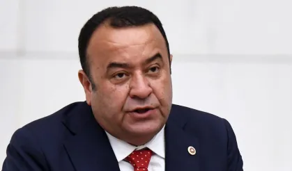 Adnan Beker CHP'den istifa etti