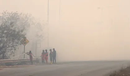 Zehirli duman hava ulaşımını kilitledi