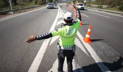 İstanbul'da bazı yollar yarın trafiğe kapatılacak