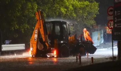 İstanbul’da yağış alarmı: 2 bin 518 ihbar yapıldı