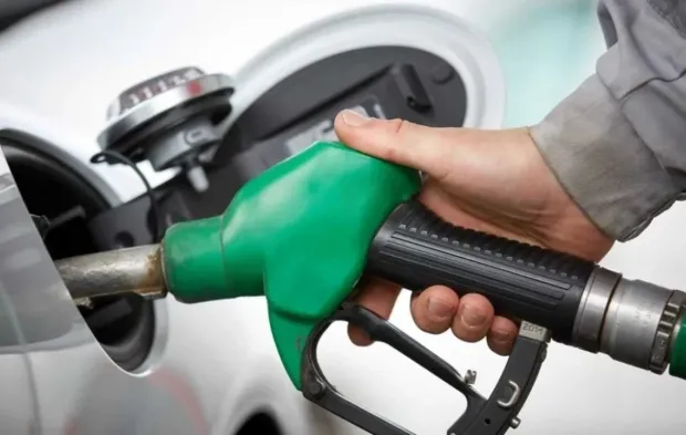 Ucuz akaryakıt için İspanya'ya gidiyorlar!