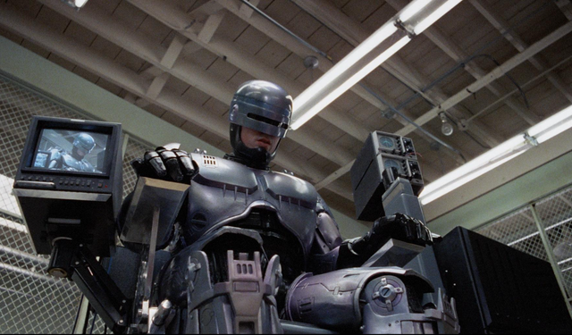 “RoboCop” diziye uyarlanıyor: Yapımını ise Peter Ocko ve James Wan üstlenecek