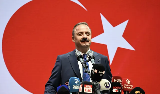 A Parti'nin logosu, Necmettin Erbakan'ın MSP'sini akıllara getirdi